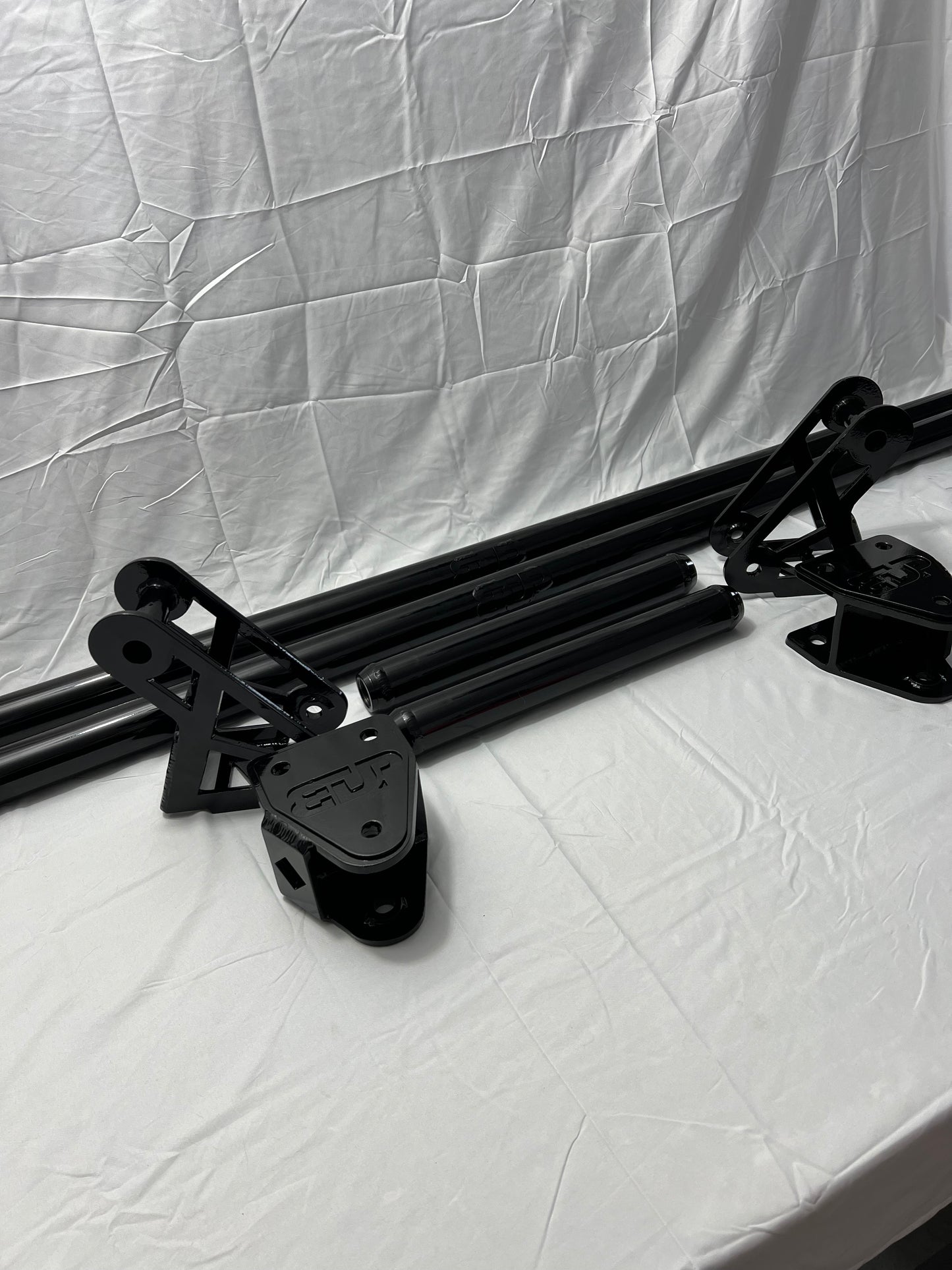 14+ Ram 2500 Coil Spring Traction Bar Kit